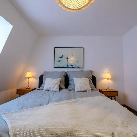 Mit Sonnenbalkon & Parkplatz Apartment *