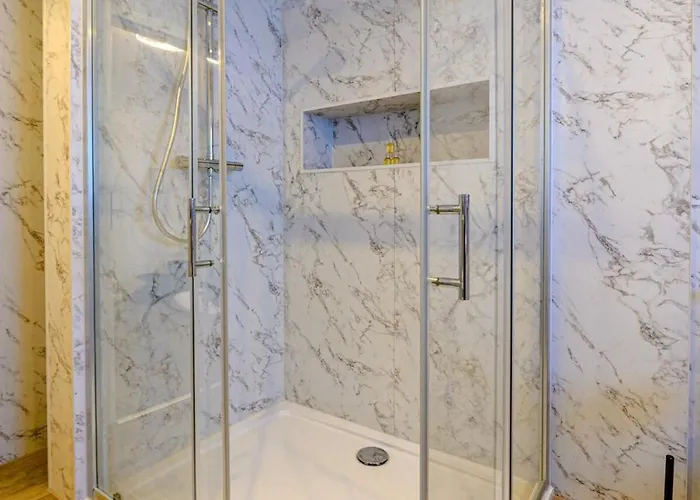 Mit Sonnenbalkon & Parkplatz Lejlighed